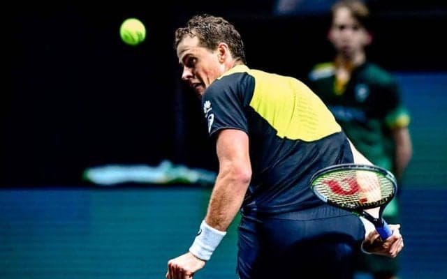 グリップでサーブや絶対とれないドロップショット？練習での驚きショット4選