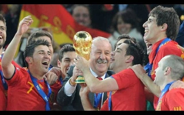 ピケがスペイン代表のW杯優勝を祝う「10年前、我々は歴史を作った」