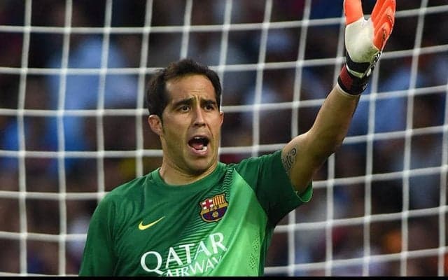 ブラーボがハムシクの完璧なヘディングを超アクロバティックセーブでストップ！【アンビリーバブル・セーブス】