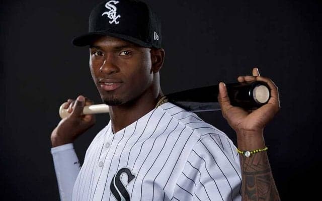 【MLB】“パワプロ的転び方”で本塁打　豪快スイング後の珍事に米笑撃「こんなの初めて見た」