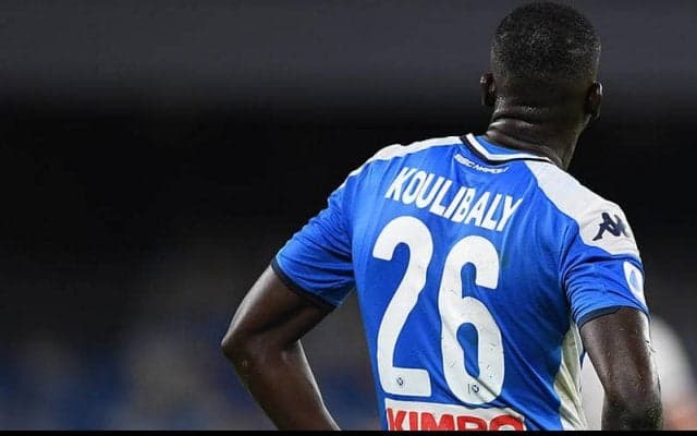 「退団の話をしたことなんて一度もない」 クリバリが移籍話にリアクション！ ナポリでの引退も否定せず