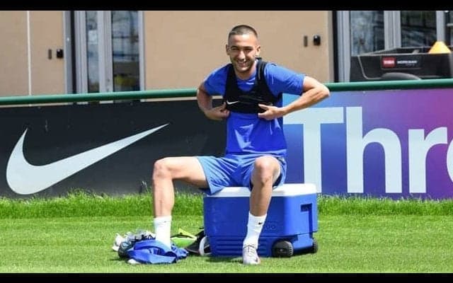 目玉補強の一人ツィエク チェルシーで最初のトレーニングを行う