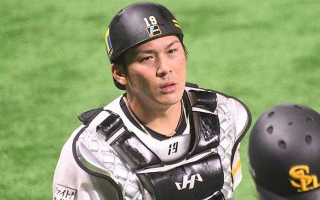 なぜ鷹は今季初の3連勝をできたのか？　悔しさ乗り越え楽天打線封じた甲斐拓也の“変化”