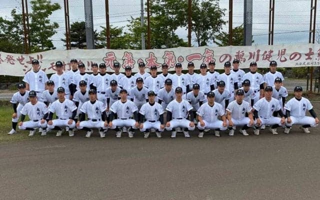 【高校野球】震災乗り越えた3年間「誰かのために」と戦った…　鵡川（北海道）の「思い出の選手名鑑」