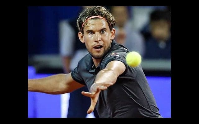  ティーム 地元大会で4強入り 