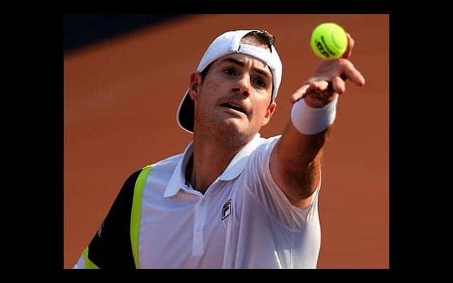  イズナー連勝 大会は2選手離脱 