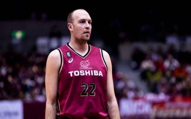 新型コロナウイルス感染のニック・ファジーカス、再検査で陰性に