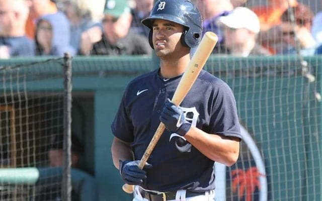 【MLB】19歳新人の本塁打キャッチに米興奮　大ジャンプの身体能力は「トラウトのようだ」