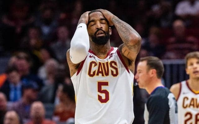 ライブ配信でホテルの部屋をけなしたJR・スミスがNBAから直々にお叱りを受ける