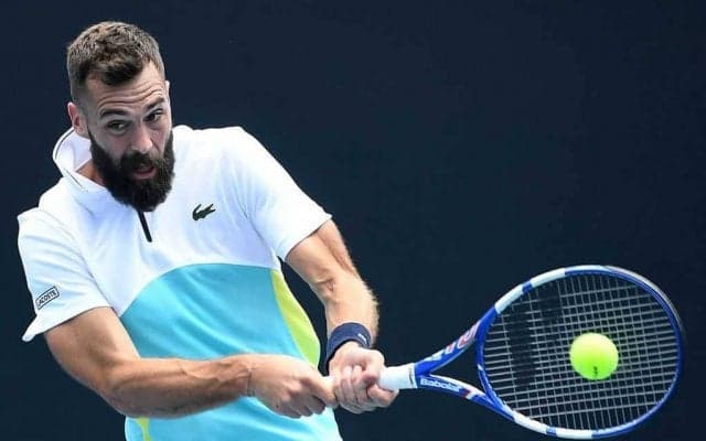 奇人ペールがフェデラーの神ワザを完全コピー