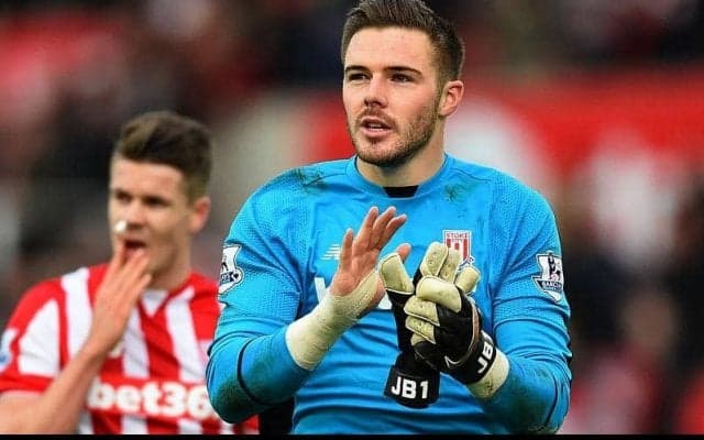 Ａ・サンチェス渾身のFKをバトランドが横っ飛びスーパーストップ！【アンビリーバブル・セーブス】