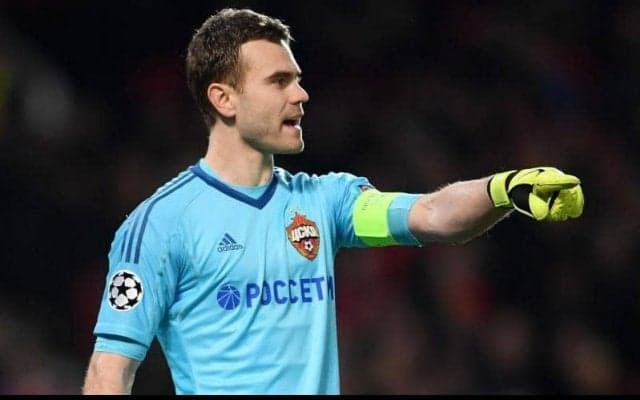 ロシアの守護神アキンフェエフが見せた咄嗟の超反応セーブ【アンビリーバブル・セーブス】