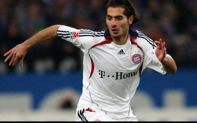 2010-11シーズンのプスカシュ賞受賞者ハミト・アルティントップの矢のような30m弾【インクレディブル・ゴールズ】