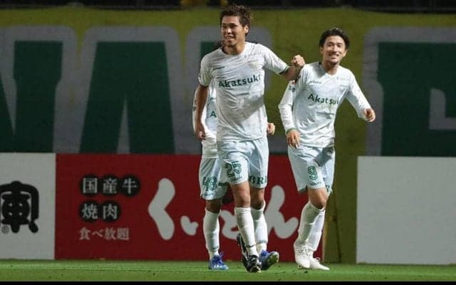 端戸2発で千葉撃破の東京Vが今季初の連勝! 山口が琉球に大勝で連敗を“3”でストップ!《J2》