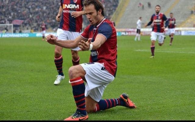 ゴールへの嗅覚！ジラルディーノが一瞬の隙を突いたノールック反転シュート！【インクレディブル・ゴールズ】