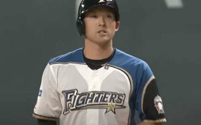 押し出し死球に「ヨッシャー！」　日ハム杉谷の絶叫ガッツポーズにファン大声援