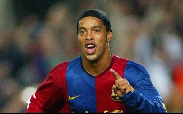 ロナウジーニョの遊び心とテクニックが詰まった華麗なるバイシクルゴール【インクレディブル・ゴールズ】