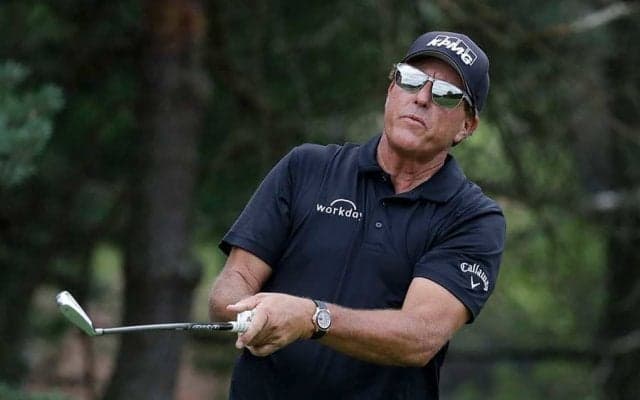 50歳ミケルソン、残り78yからの“超ロングパット”に海外反響「フィルの全てだ！」