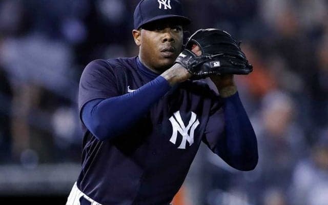 【MLB】人類最速チャップマン、肉体美披露の“摩天楼トレ”にファン驚愕「治るの早っ」