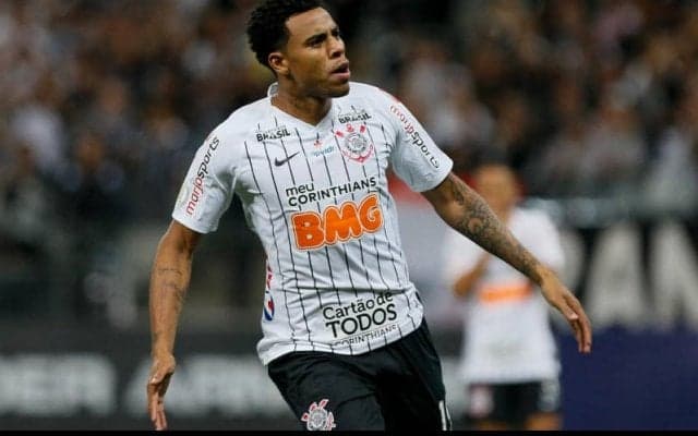 全北現代がコリンチャンスから長身FWグスタボを獲得！ 今冬に横浜FMも関心