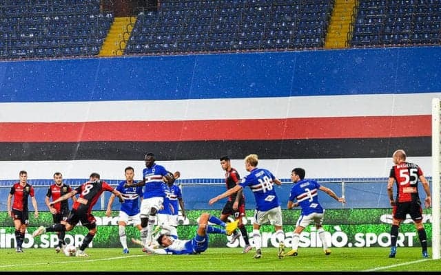 吉田が初のジェノヴァ・ダービーでフル出場、サンプは残留争い中のジェノアに競り負けて4戦ぶり敗戦《セリエA》