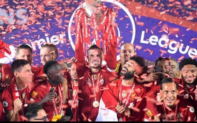 キャプテンとして30年ぶりにトロフィーを掲げたヘンダーソン「子どの頃から僕の夢だった」