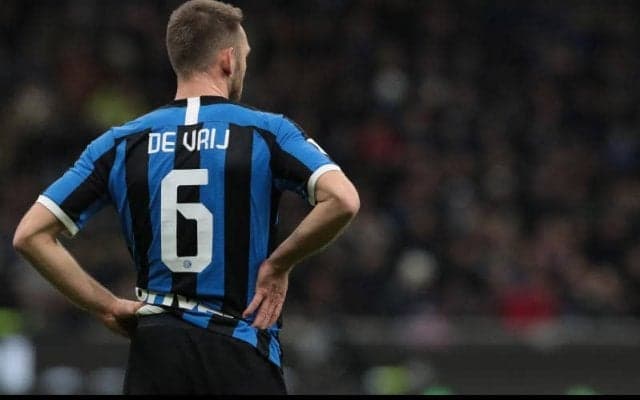 デ・フライ、左ヒザ捻挫で残りのリーグ戦はアウトか