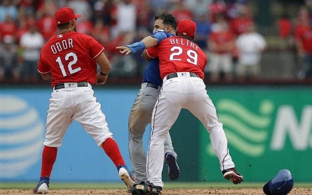 【MLB】「野球の歴史の中で一番」　伝説の右ストレートから起こった大乱闘劇にファン大興奮