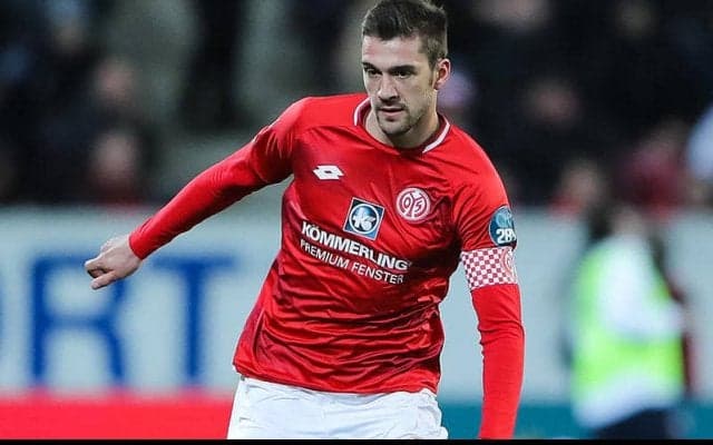 マインツ、生え抜きの長身DFシュテファン・ベルと2021年まで契約延長