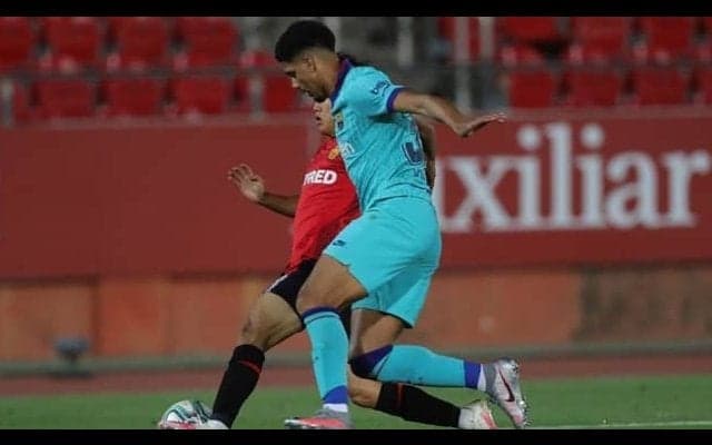 ロナルド・アラウホ、ヴァランと通ずる規格外のセンターバック