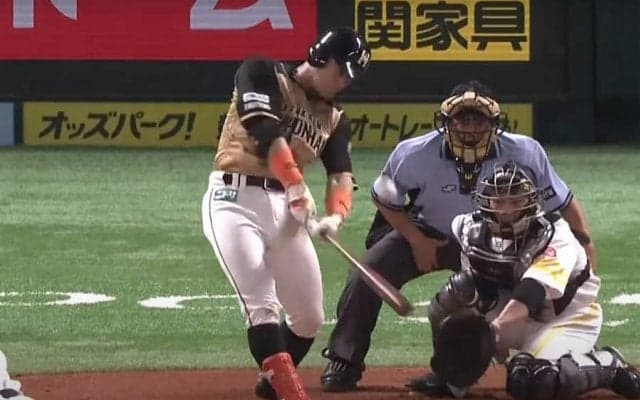 「これは2番最強打者理論」　ハム杉谷“カンガルーパンチ打法”の芸術弾にファン絶賛