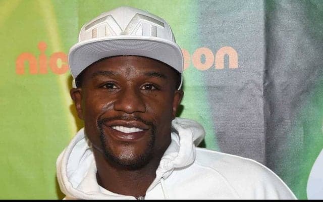 メイウェザー、タイソン復帰戦の勝敗予想“拒否”　「俺の口からは言えない。ただ…」