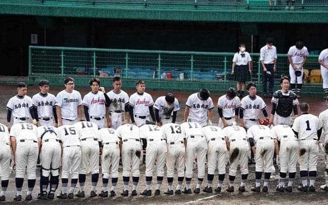 【高校野球】みやぞんの母校・荒川商が102年の歴史に幕　連合チームで挑んだ“最後の夏”