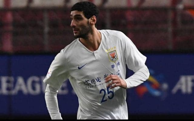 中国スーパーリーグ開幕、山東魯能のフェライニが頭だけでハットトリックの大活躍！