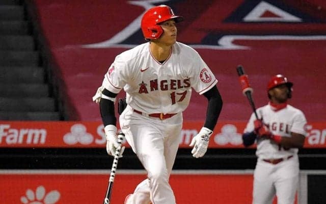 【MLB】大谷翔平、“曲芸撃ち”1号3ランで復調手応え　「上がった瞬間にいくと。打撃の感じはいい」