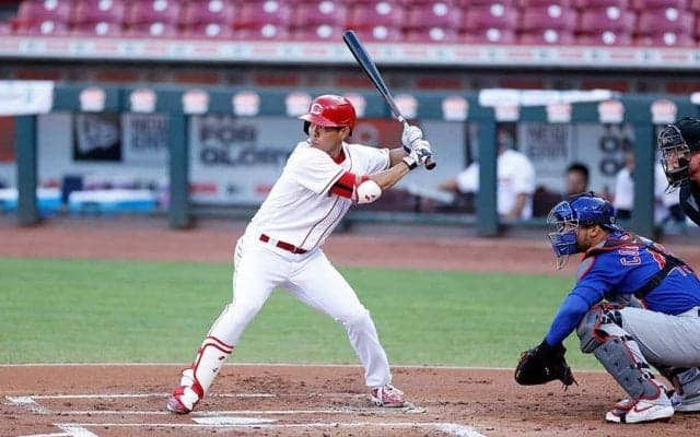 【MLB】秋山翔吾、“疑惑の三重殺”が米で物議　「ボールは完全に地面についてる」