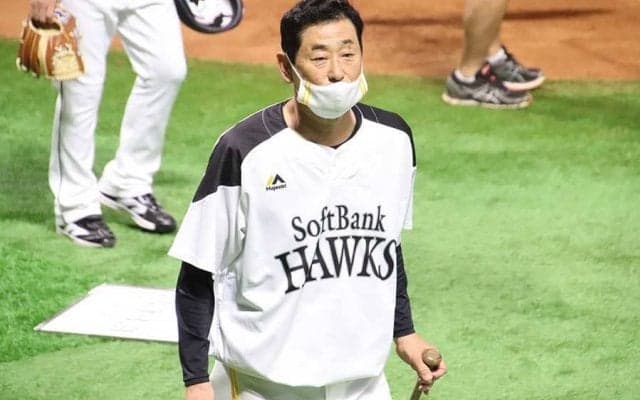 鷹、立花義家1軍打撃コーチの当面の間の休養を発表　突発性難聴の疑い