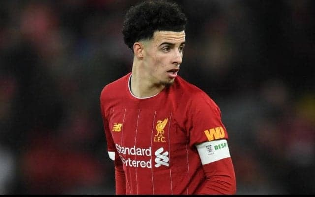 カーティス・ジョーンズがプレミアリーグ2の最優秀選手に！