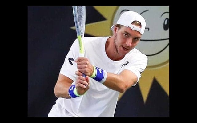  独選手らがエキシビに登場 