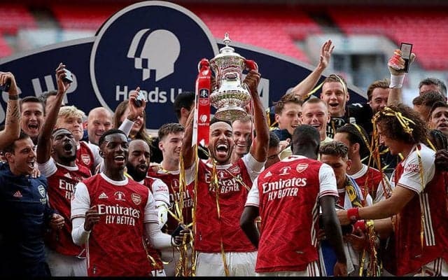 オーバメヤンの2発でチェルシーに逆転勝利のアーセナルが最多14度目のFAカップ制覇！