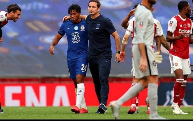 宿敵にタイトルを許したランパード監督「負けた多くの原因は我々にある」