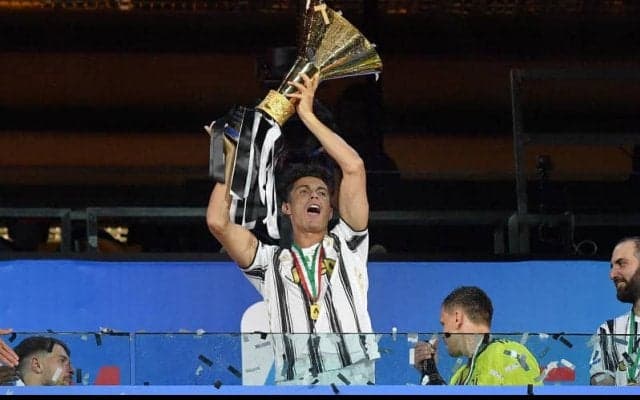 C・ロナウドは来季もユベントスで？ 連覇を喜びコメント「3つ目に行こう」