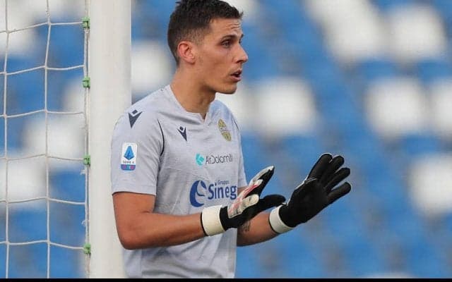 エラス・ヴェローナがGKシルベストリと2022年まで契約延長、今季は35試合でプレー