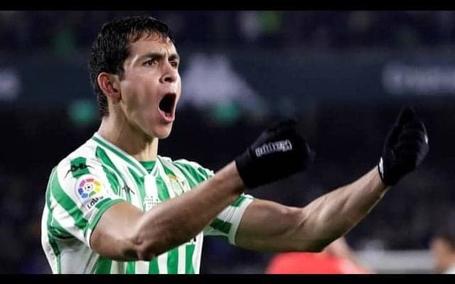 リヴァプール、ロヴレン後釜にベティスのアルジェリア代表CBへオファー