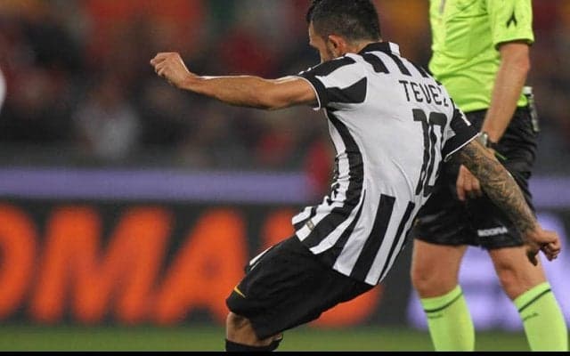 ピルロを完コピ!?ユーベ時代のテベスがスタディオ・オリンピコで直接FKを沈める【ビューティフル・フリーキック】