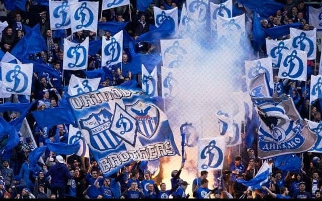 ロシア注目の若手GKレシュチュクが強烈なFKをスーパーストップ【アンビリーバブル・セーブス】