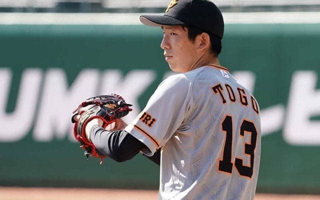 「お金が取れる」巨人・菅野も大絶賛　戸郷翔征のキャッチボール映像が凄すぎる