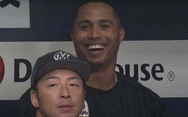 「見れば見るほど広瀬アリス」　ロッテ・マーティンの驚異の強肩にファン大盛り上がり