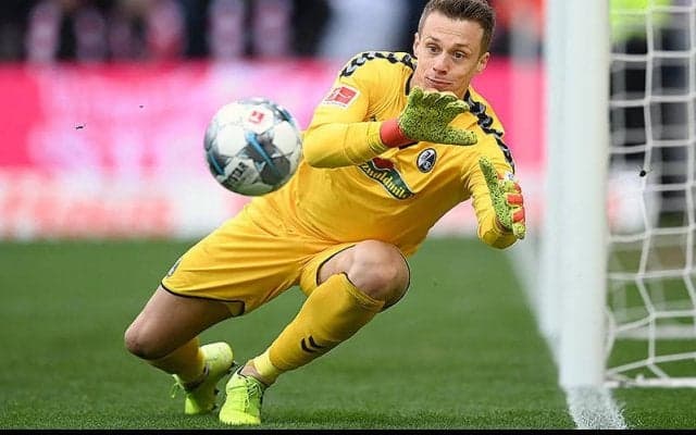 ヘルタ、フライブルクの守護神シュウォローを獲得!　「ポジティブな未来を築くための基盤に」