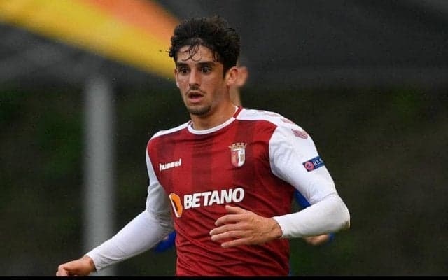 今夏バルサ加入の逸材トリンコンにレスターが関心！